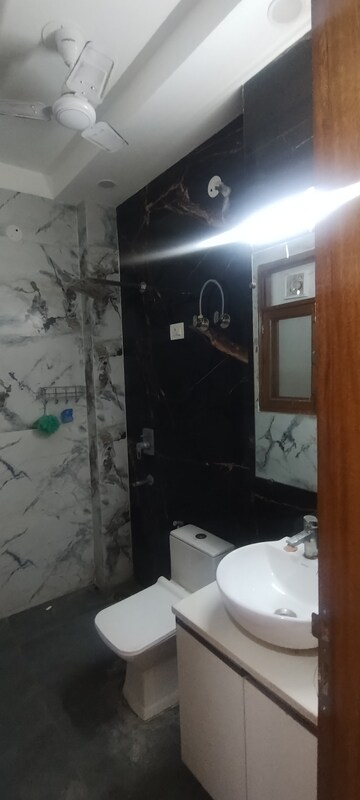 Kitchen in 2 BHK Builder Floor at RWA Apartments Sector 19, Sector 19 – for Rent