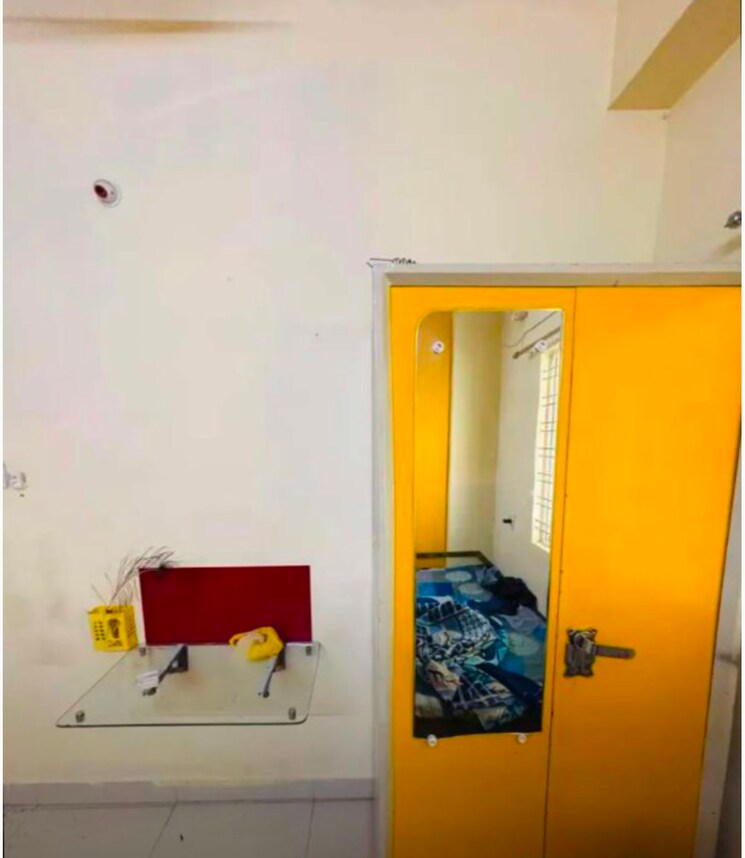 undefined, bagmugaliya Commercial Shop 1000 Sq.Ft. In Bagmugaliya Bhopal 8851034