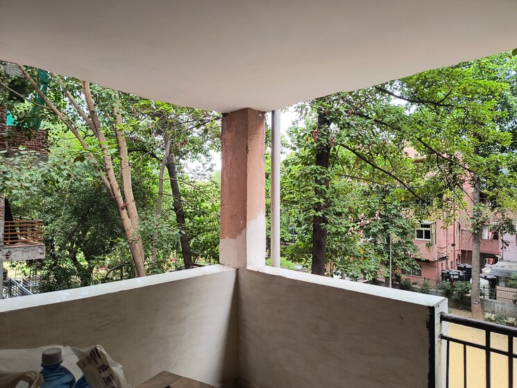 Balcony, sarita vihar 2.5 Bedroom 1300 Sq.Ft. Apartment In Sarita Vihar Delhi 8851049