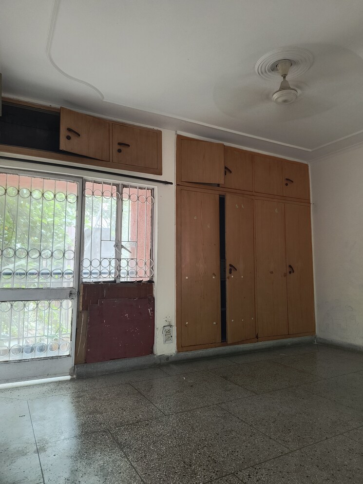 Bedroom, sarita vihar 2 Bedroom 1200 Sq.Ft. Apartment In Sarita Vihar Delhi 8851075