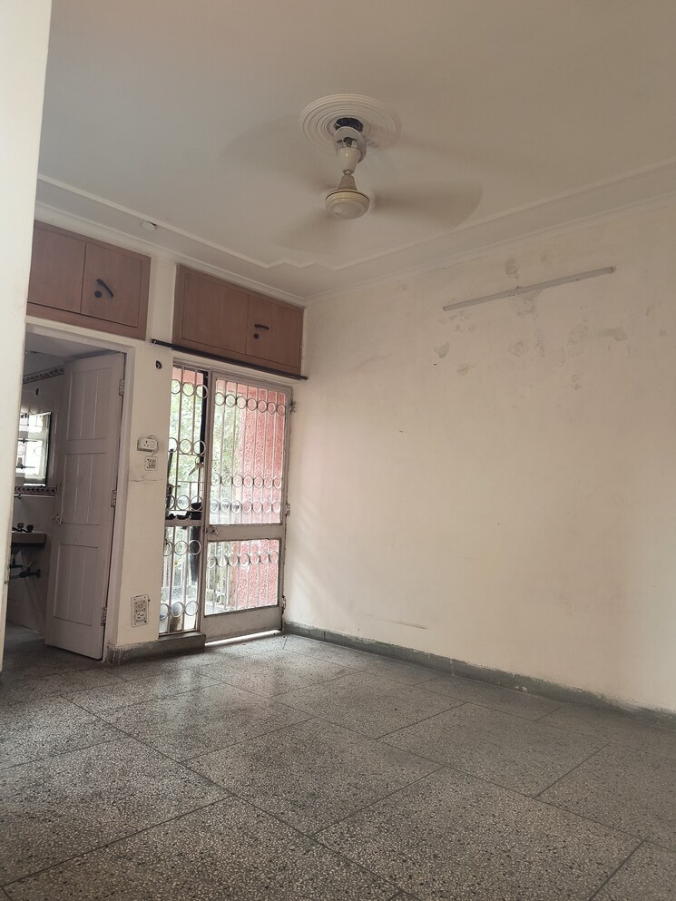 Room, sarita vihar 2 Bedroom 1200 Sq.Ft. Apartment In Sarita Vihar Delhi 8851075
