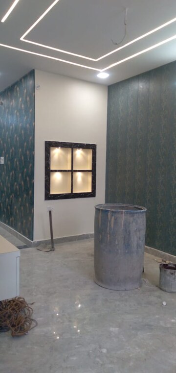 Room in 2 BHK Independent House at Faizabad Road – for Sale