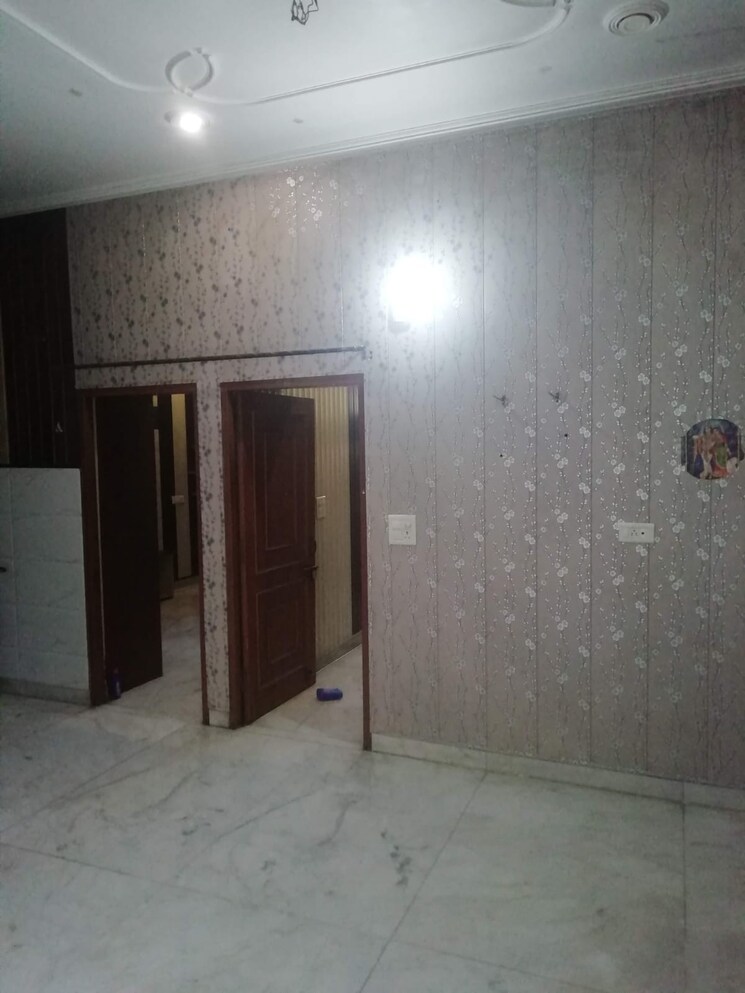Room, baltana 2 Bedroom 100 Sq.Yd. Independent House In Baltana Zirakpur 8851110