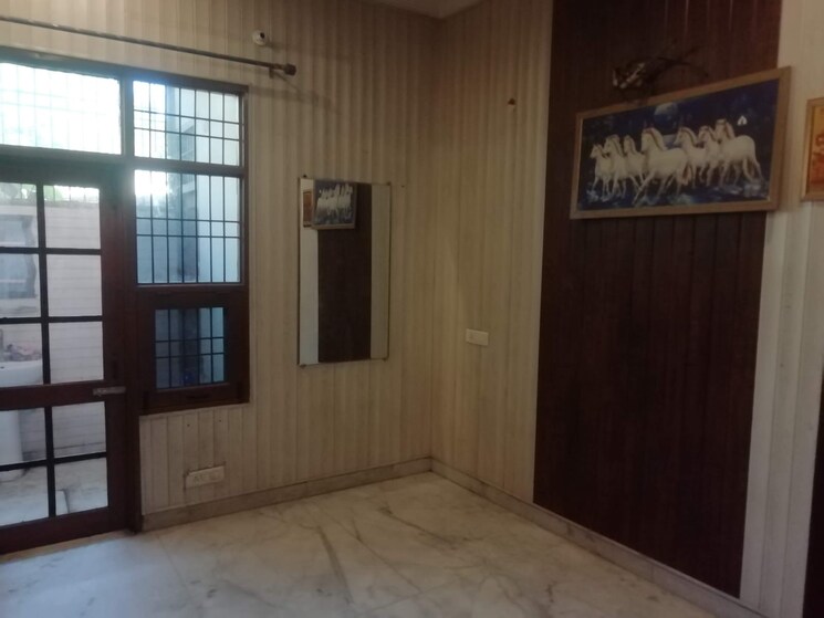 Room, baltana 2 Bedroom 100 Sq.Yd. Independent House In Baltana Zirakpur 8851110