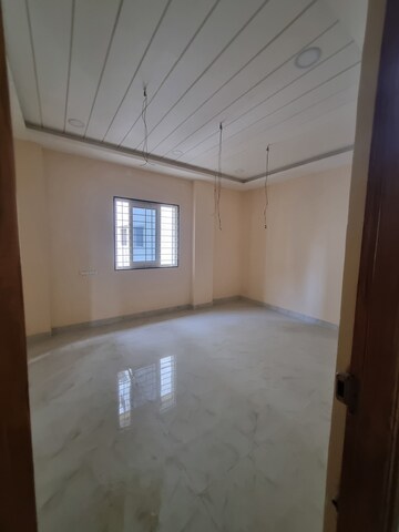Room in 3 BHK Apartment at Saleem Residency, Tolichowki – for Sale