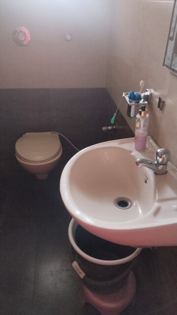 Bathroom in 4 BHK Apartment at Shah & Chheda Mahavir Ornate, Kopar Khairane – for Sale