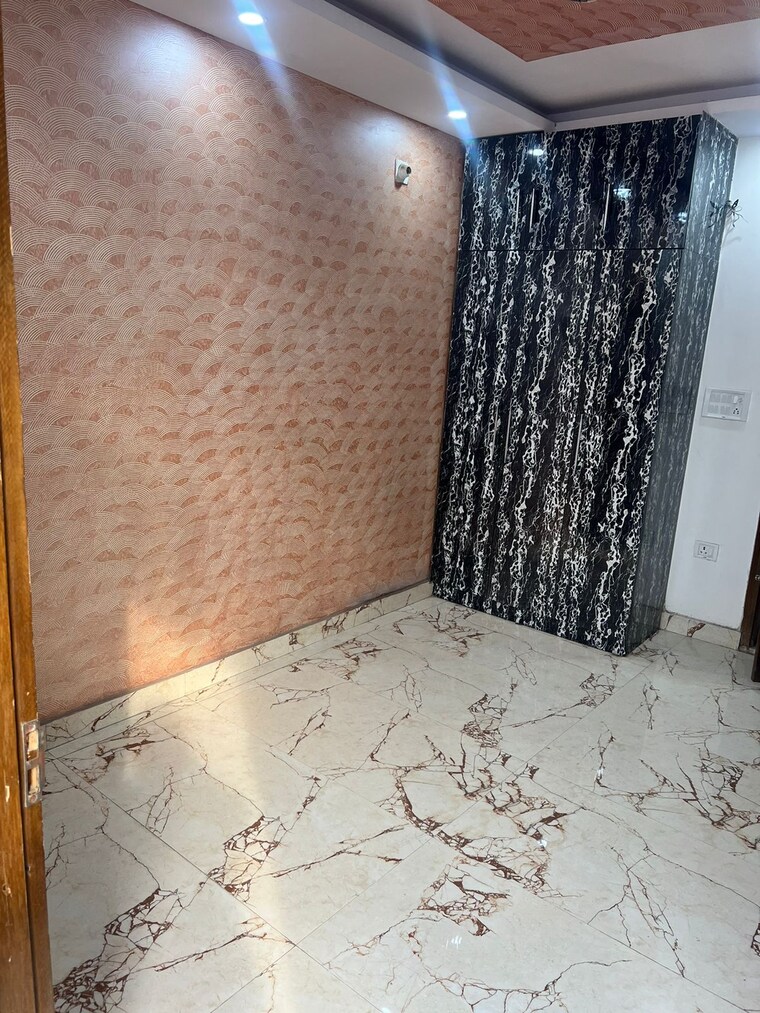 Bedroom, krishna park 2.5 Bedroom 800 Sq.Ft. Builder Floor In Krishna Park Delhi 8851126