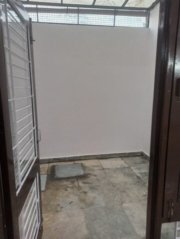Balcony in 3 BHK Builder Floor at Auram Floor, South City 2 – for Rent