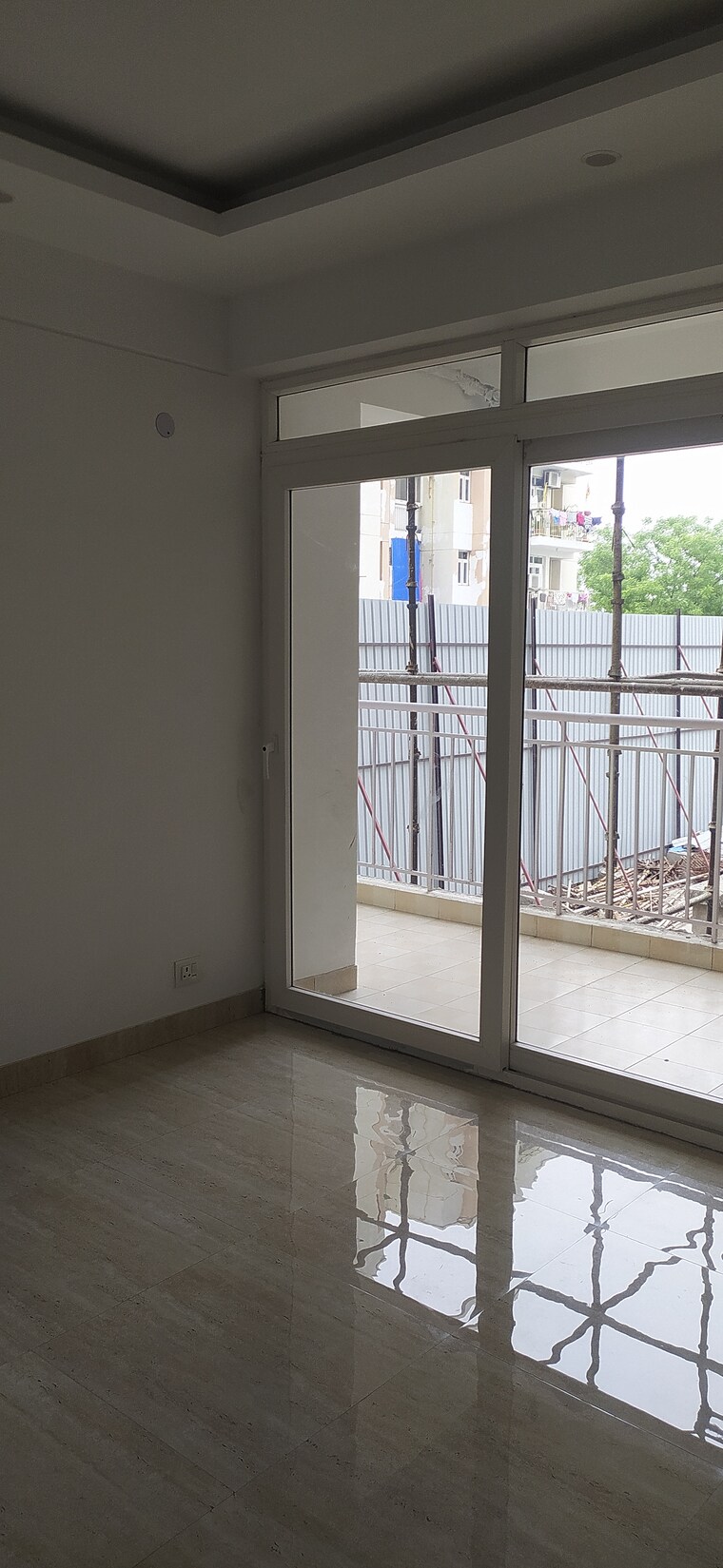 Room, sector 77 3 Bedroom 1707 Sq.Ft. Apartment In Sector 77 Faridabad 8851177