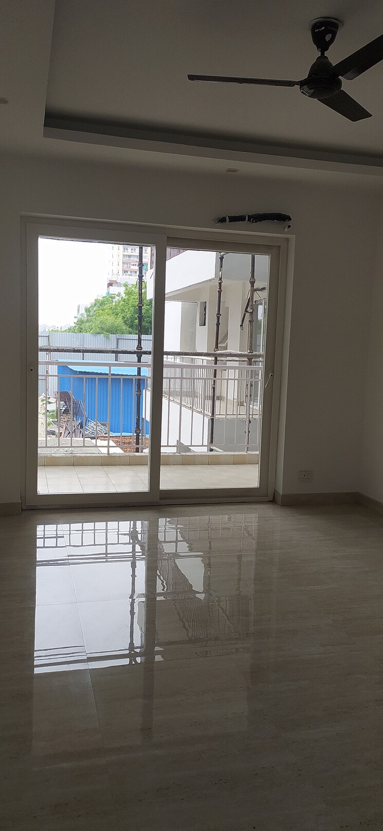 Room, sector 77 3 Bedroom 1707 Sq.Ft. Apartment In Sector 77 Faridabad 8851177