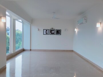 Furnished Amenities in 3 BHK Apartment at Boutique Residential Apartments A 3 2, Vasant Vihar – for Sale