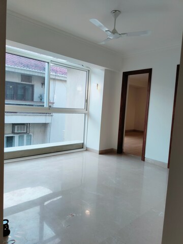 Room in 3 BHK Apartment at Boutique Residential Apartments A 3 2, Vasant Vihar – for Sale