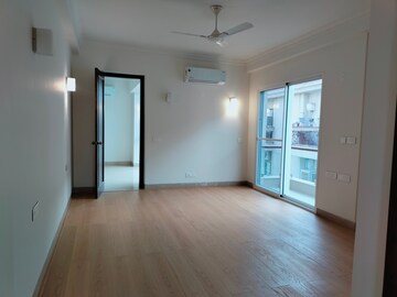 Room in 3 BHK Apartment at Boutique Residential Apartments A 3 2, Vasant Vihar – for Sale