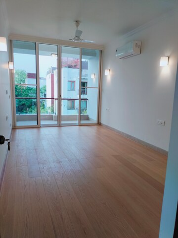 Room in 3 BHK Apartment at Boutique Residential Apartments A 3 2, Vasant Vihar – for Sale