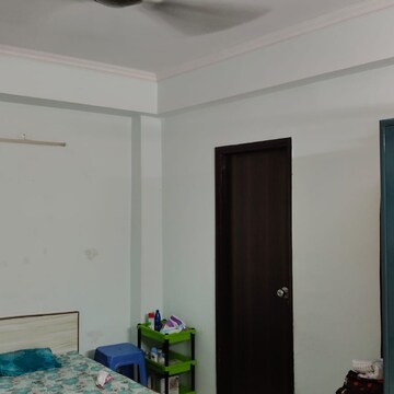 Bedroom in 3 BHK Apartment at Amrapali Pan Oasis, Sector 70 – for Sale