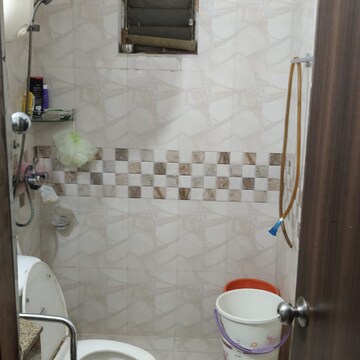 Bathroom in 3 BHK Apartment at Amrapali Pan Oasis, Sector 70 – for Sale