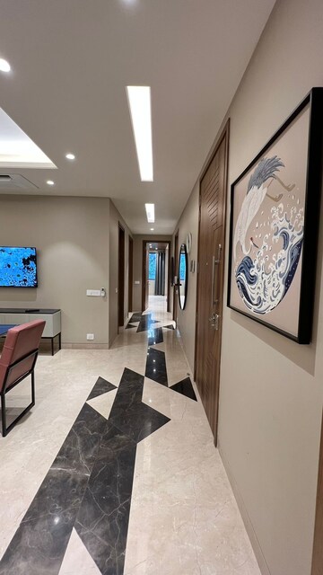 Room in 3 BHK Apartment at Defence Colony – for Rent