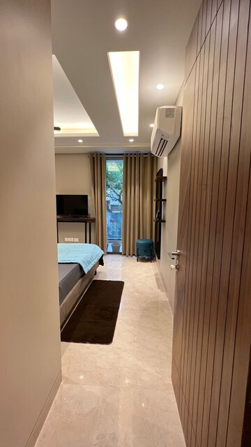Bedroom in 3 BHK Apartment at Defence Colony – for Rent