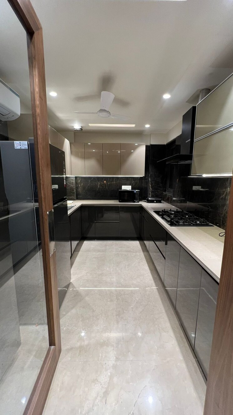 Kitchen, defence colony 3 Bedroom 2000 Sq.Ft. Apartment In Defence Colony Delhi 8851200