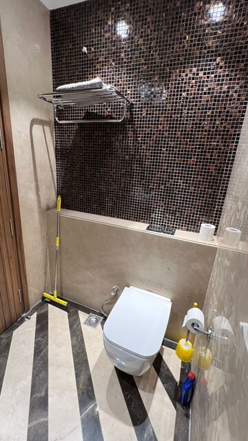 Attached Bathroom in 3 BHK Apartment at Defence Colony – for Rent