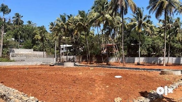  Plot For Sale in Muthuvara