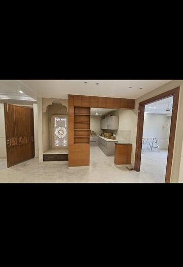 3 BHK Builder Floor For Rent in Apna Enclave, Sector 4