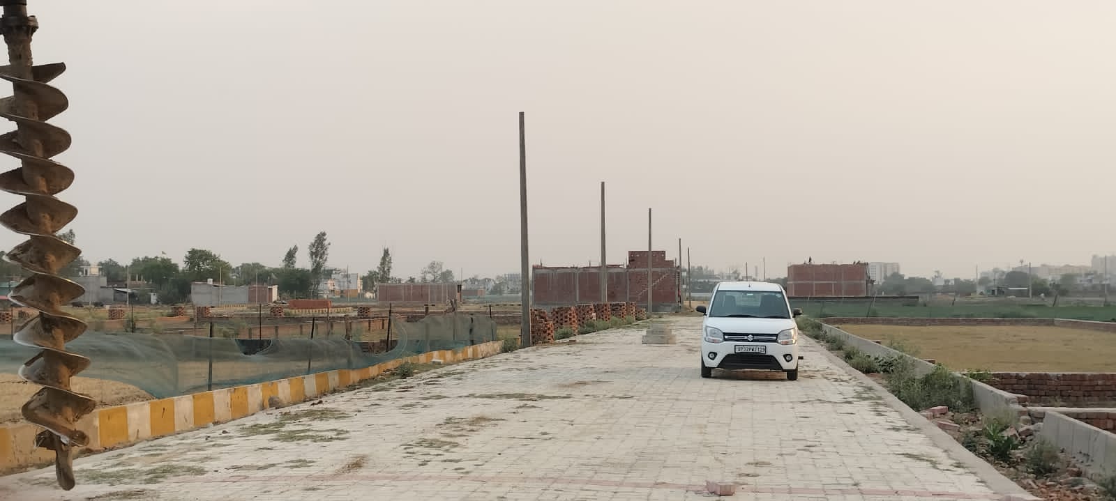 Plot For Sale in Apna Town