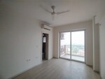 3 BHK + Pooja Room 1726 Sq.Ft. Apartment in DLF Regal Gardens