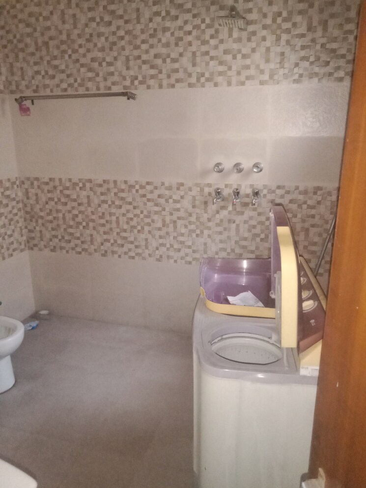 Bathroom, dhakoli 3 Bedroom 110 Sq.Yd. Villa In Dhakoli Zirakpur 8851256