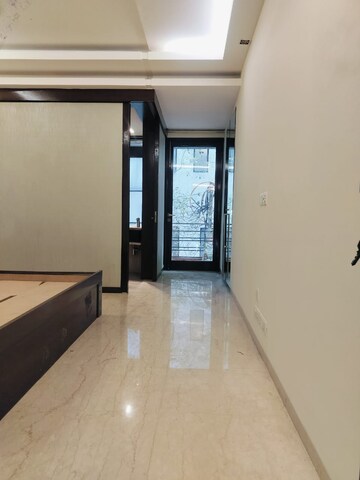 Room in 4 BHK Apartment at Boutique Residential Apartments A 3 2, Vasant Vihar – for Rent