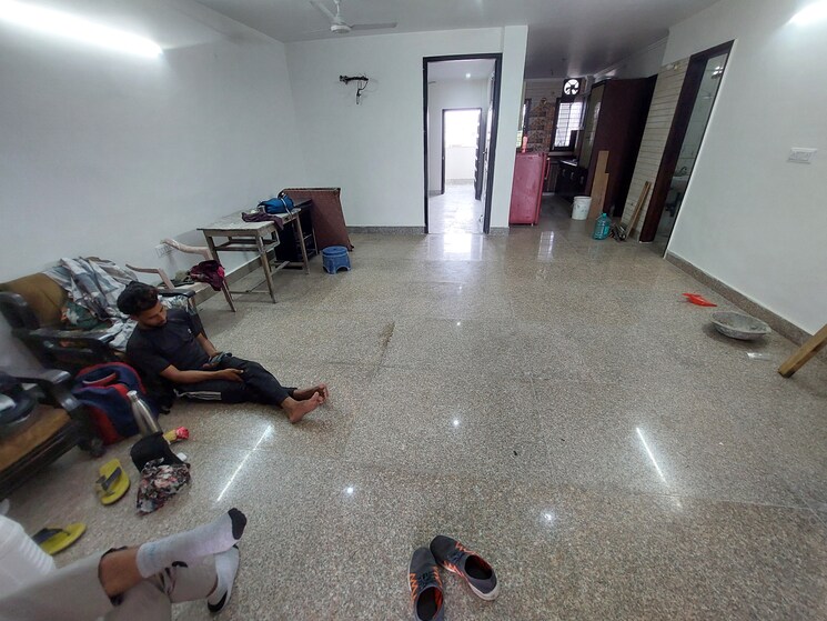 Living Room, gujranwala town 4 Bedroom 225 Sq.Yd. Builder Floor In Gujranwala Town Delhi 8851284