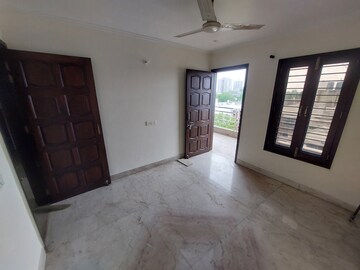 Master Bedroom in 4 BHK Builder Floor at Gujranwala Town – for Rent