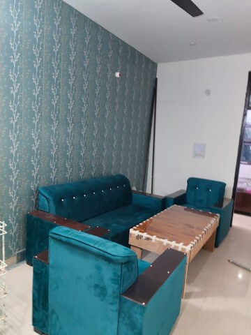 Master Bedroom in 2 BHK Builder Floor at Dwarka Mor – for Rent