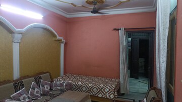 Living Room in 1 BHK Builder Floor at Vaishali Sector 5 – for Rent