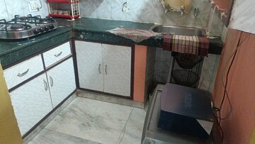 Kitchen in 1 BHK Builder Floor at Vaishali Sector 5 – for Rent