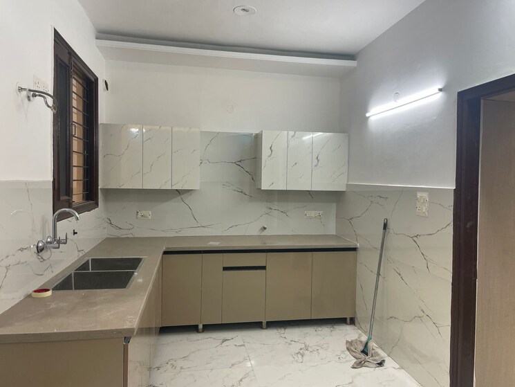 Kitchen, dhakoli 2 Bedroom 122 Sq.Yd. Apartment In Dhakoli Zirakpur 8851308