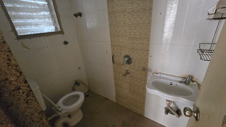 Bathroom, mauli-krupa-complex 2 Bedroom 1050 Sq.Ft. Apartment In Kharghar Navi Mumbai 8851318