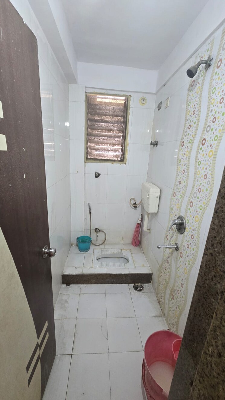 Bathroom, mauli-krupa-complex 2 Bedroom 1050 Sq.Ft. Apartment In Kharghar Navi Mumbai 8851318