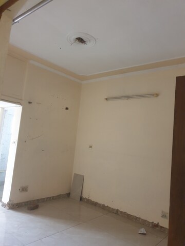 Room in 3 BHK Independent House at Sector 19 – for Rent