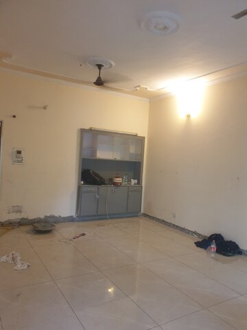 Room in 3 BHK Independent House at Sector 19 – for Rent