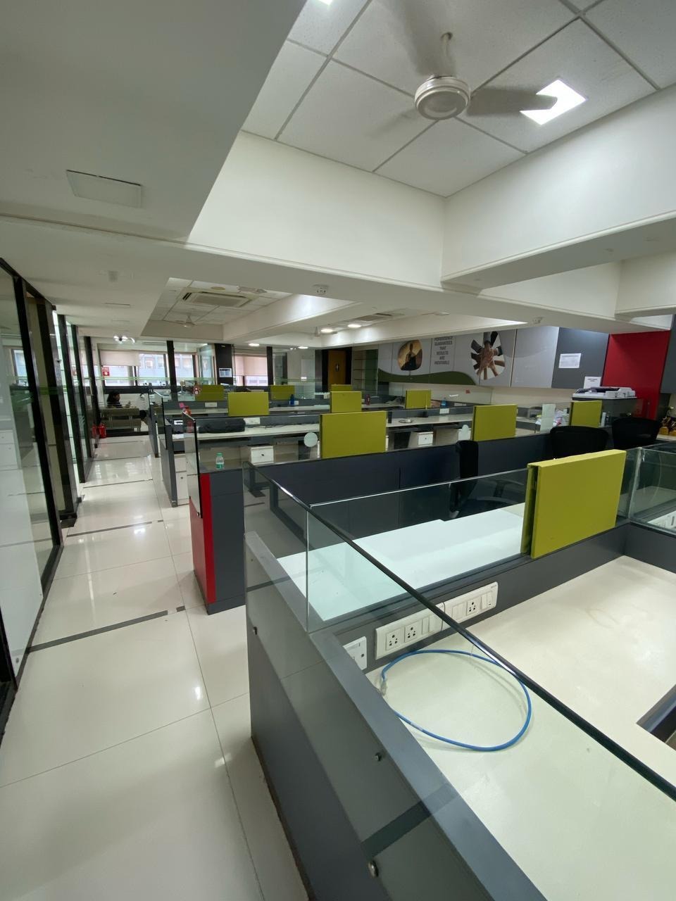 Office Space For Rent in Raheja Center