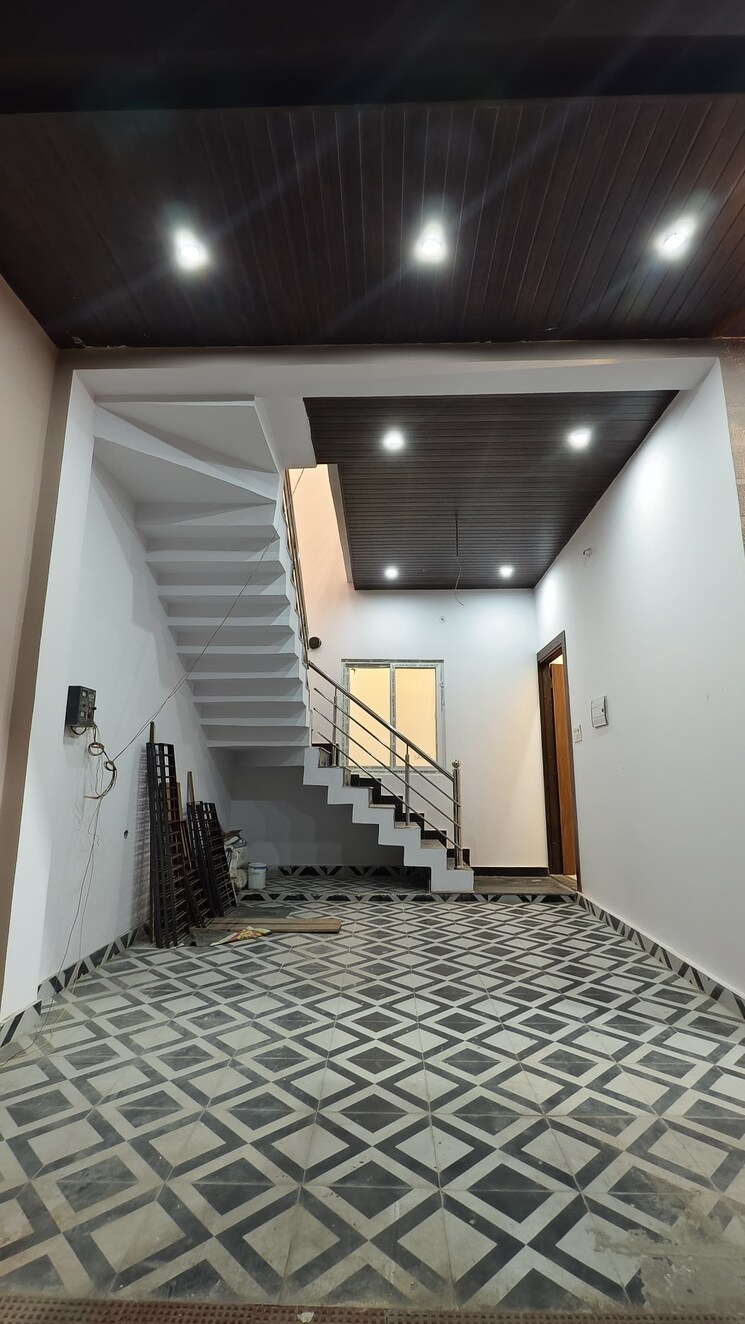  Parking, matiyari 3 Bedroom 1800 Sq.Ft. Independent House In Matiyari Lucknow 8851369