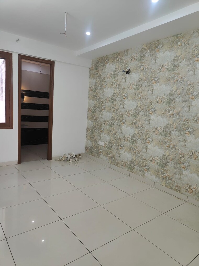 Room, dhakoli 3 Bedroom 1350 Sq.Ft. Apartment In Dhakoli Zirakpur 8851372