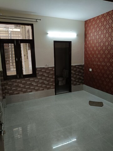 Room in 2 BHK Builder Floor at Dhakoli – for Sale