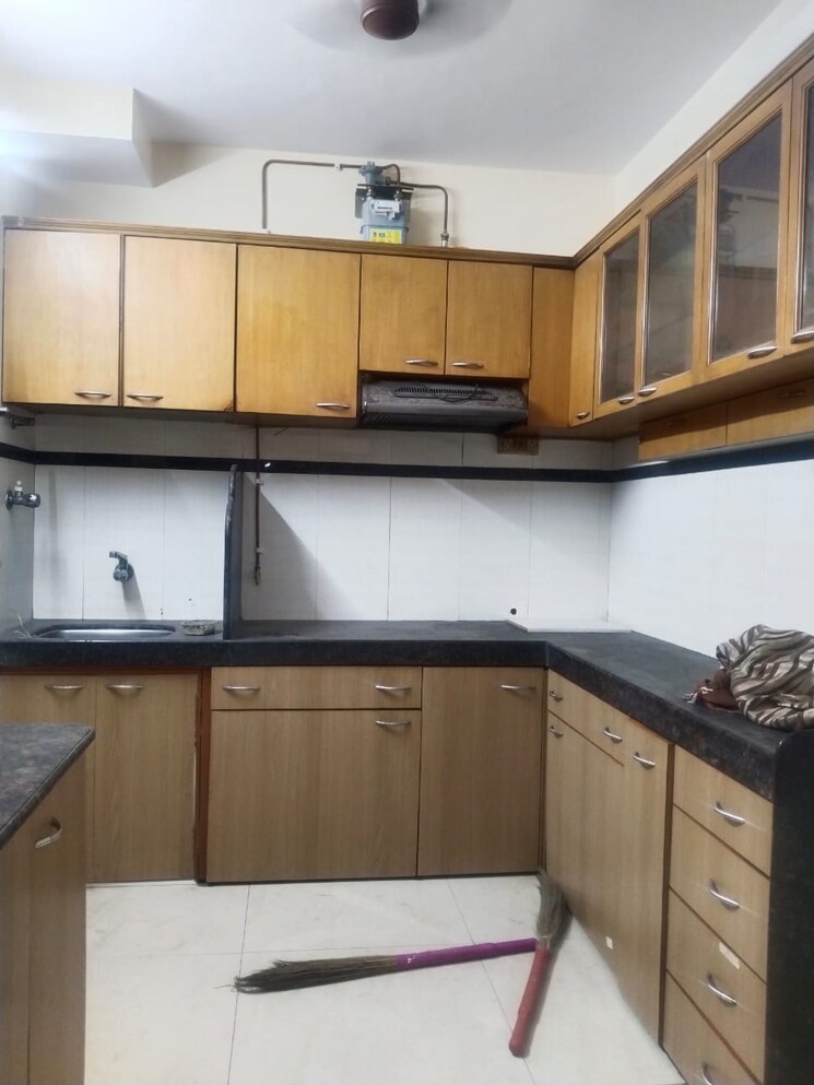 Kitchen, concrete-sai-swar 3 Bedroom 1500 Sq.Ft. Apartment In Kharghar Navi Mumbai 8851383