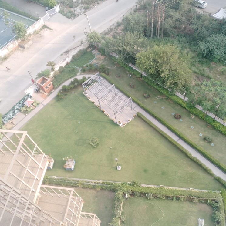 Garden, emaar-palm-terraces-select 4 Bedroom 2410 Sq.Ft. Apartment In Sector 66 Gurgaon 8851401