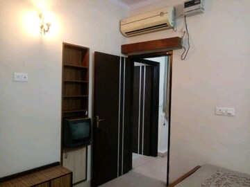 Room in 2 BHK Apartment at Janakpuri – for Rent