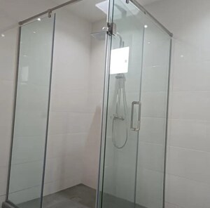 Building Lobby in 2.5 BHK Builder Floor at Sector 37 – for Sale