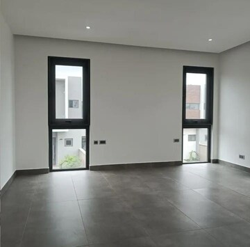 Room in 2.5 BHK Builder Floor at Sector 37 – for Sale