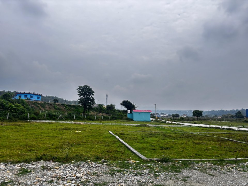 Plot For Sale in Bhadraj Enclave 